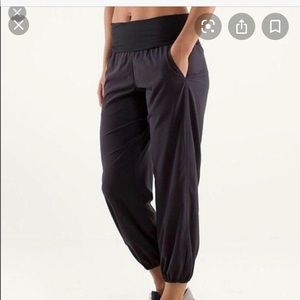 lululemon lightweight loose pant